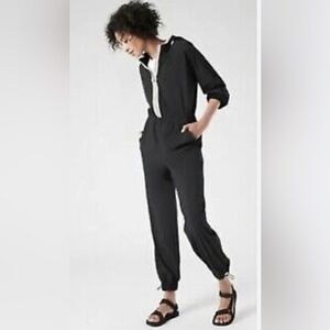 Athleta,12,Dipsea Commute, navy, light, stretch, hood tucks into collar,EUC